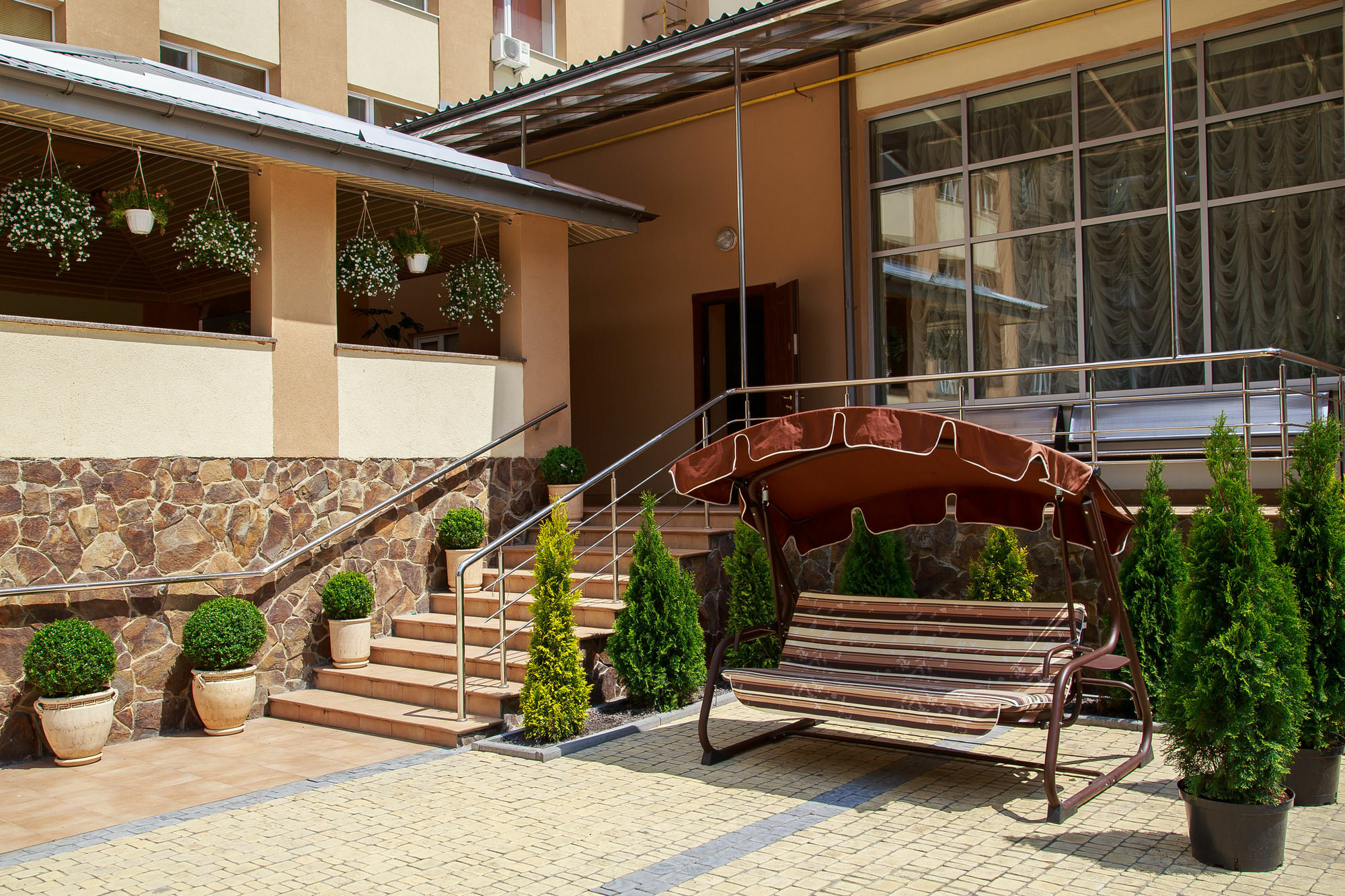 Hotel Lviv Exterior foto
